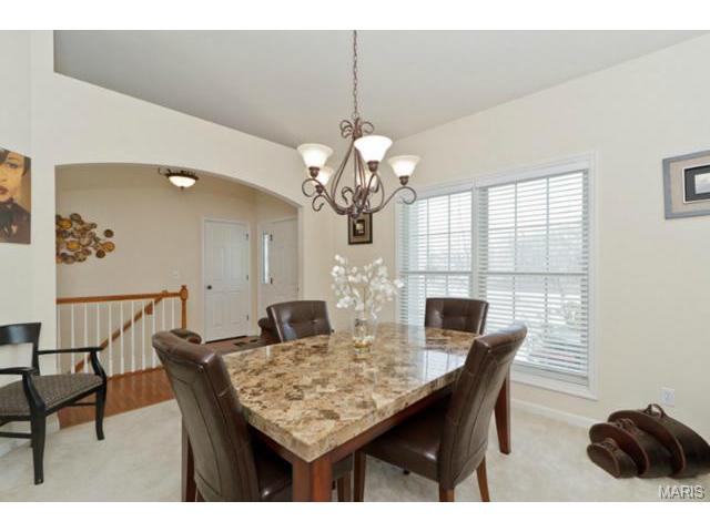 1428 Noyack Dr, O'fallon, MO 63366 photo 4
