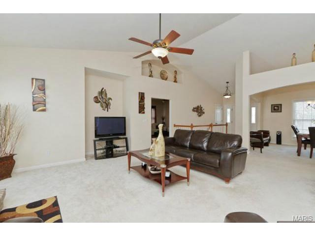 1428 Noyack Dr, O'fallon, MO 63366 photo 9