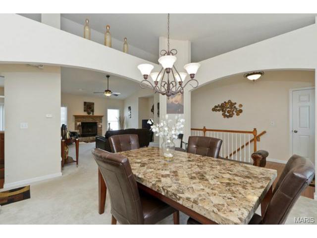 1428 Noyack Dr, O'fallon, MO 63366 photo 5