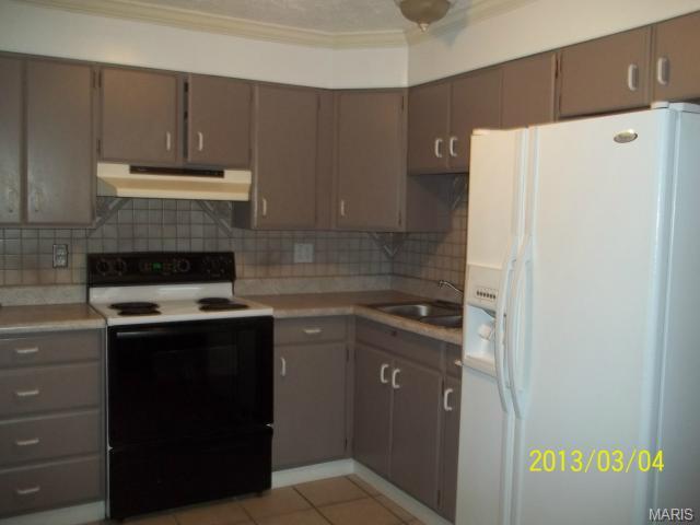 2 Gilbert Dr, O'fallon, MO 63366 photo 5