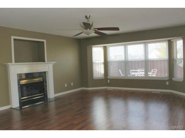11 Breezy Point Ct, O'fallon, MO 63368 photo 4