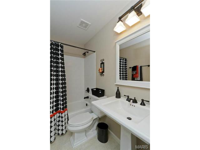 949 Molloy Dr, O'fallon, MO 63366 photo 38