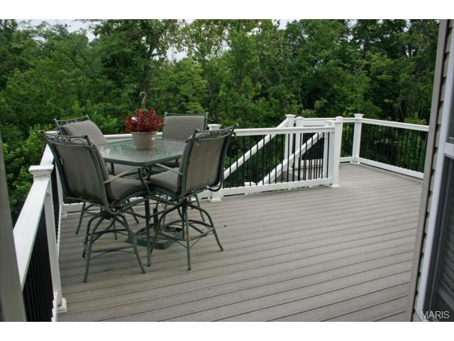 949 Molloy Dr, O'fallon, MO 63366 photo 5