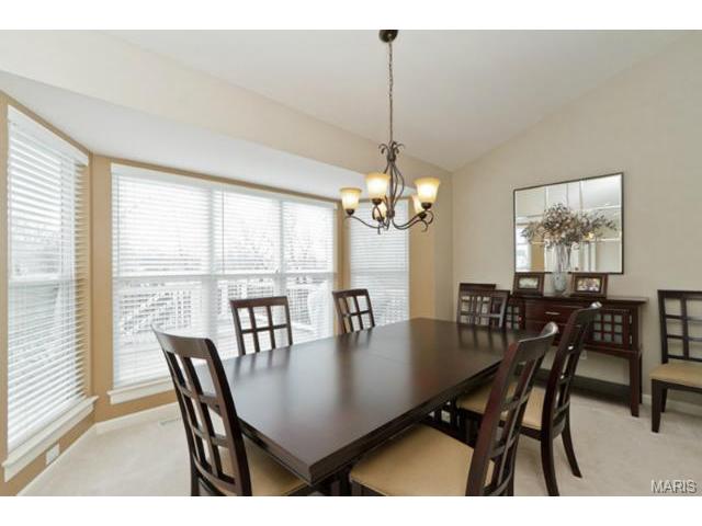 949 Molloy Dr, O'fallon, MO 63366 photo 11