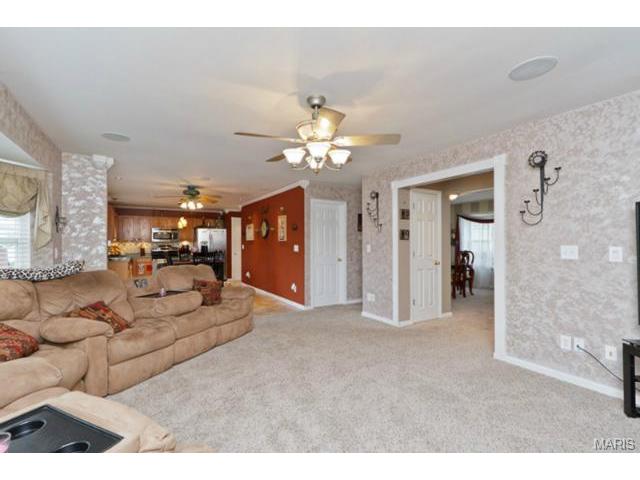 2 Queen Victoria Ct, O'fallon, MO 63366 photo 8