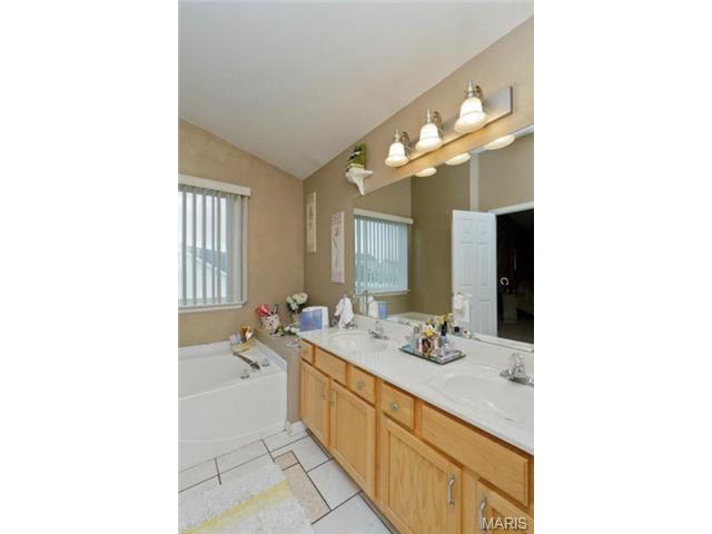 2 Queen Victoria Ct, O'fallon, MO 63366 photo 19