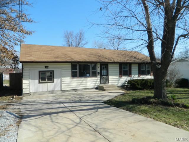 111 Saint Joseph Ave, O'fallon, MO 63366 photo 1