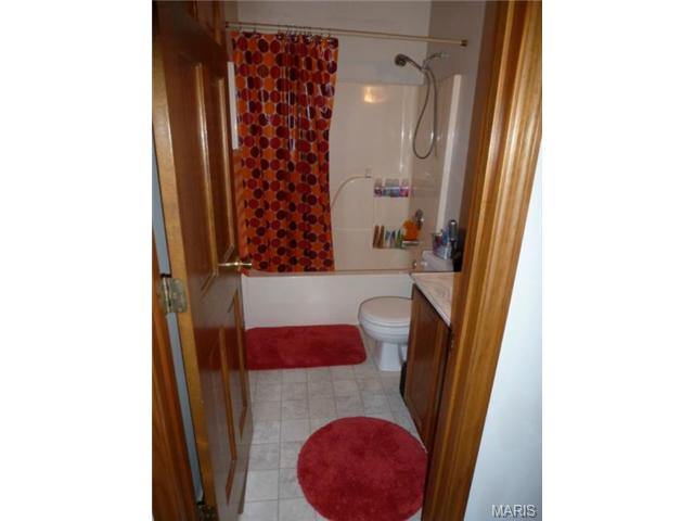 604 Bennington Dr, Saint Charles, MO 63304 photo 18