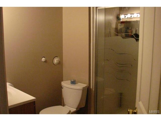 604 Bennington Dr, Saint Charles, MO 63304 photo 20