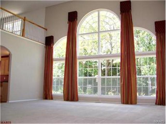 910 Bentley Park Cir, O'fallon, MO 63368 photo 2