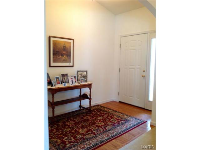 1585 Wainscott Dr, O'fallon, MO 63366 photo 7