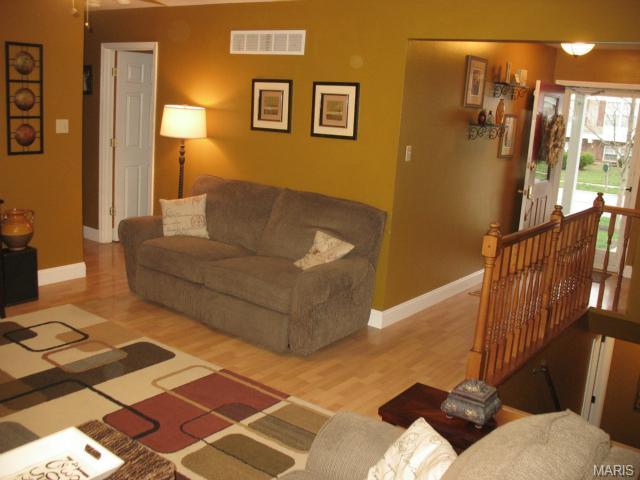 6401 Long Timber Dr, O'fallon, MO 63368 photo 3