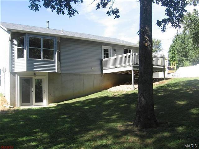 6 Windrose Ct, O'fallon, MO 63366 photo 2