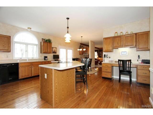 423 Arbor Glen Dr, Ballwin, MO 63021 photo 11