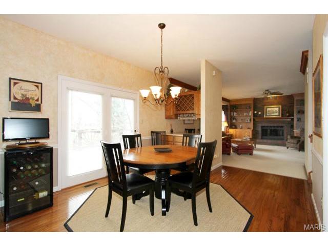 423 Arbor Glen Dr, Ballwin, MO 63021 photo 8