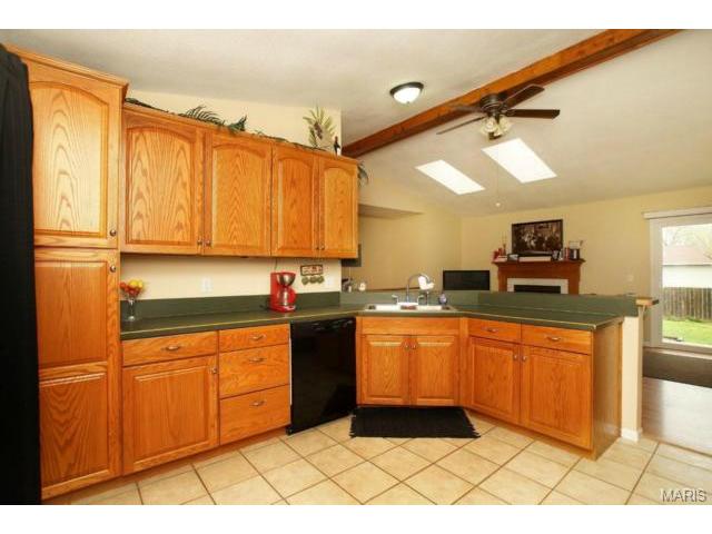 1373 Half Moon Dr, O'fallon, MO 63366 photo 7
