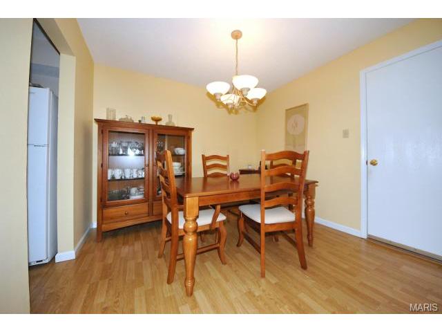 518 Spring Glen Dr, Ballwin, MO 63021 photo 6