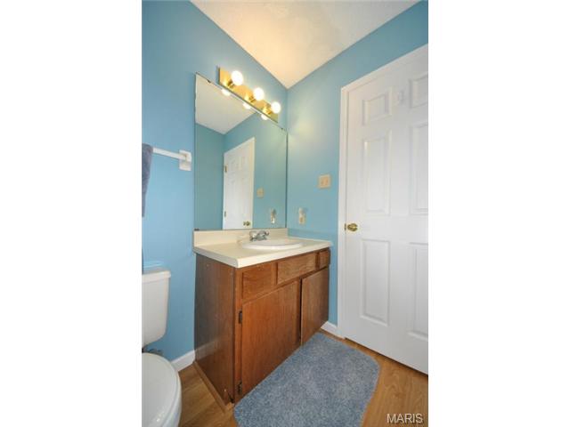 518 Spring Glen Dr, Ballwin, MO 63021 photo 12