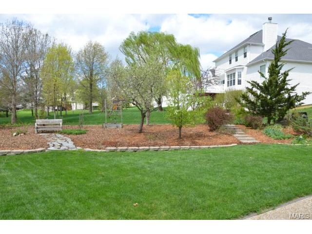 5578 Hennsley Cir, Weldon Spring, MO 63304 photo 8