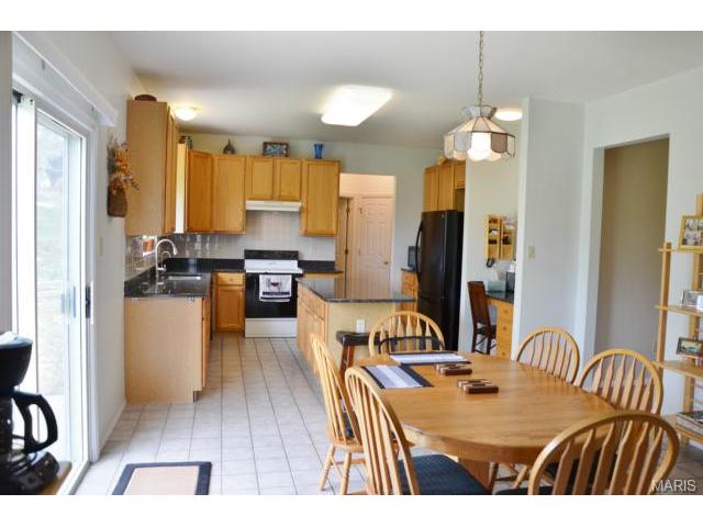 5578 Hennsley Cir, Weldon Spring, MO 63304 photo 12