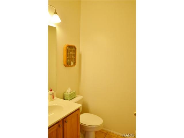 5578 Hennsley Cir, Weldon Spring, MO 63304 photo 15