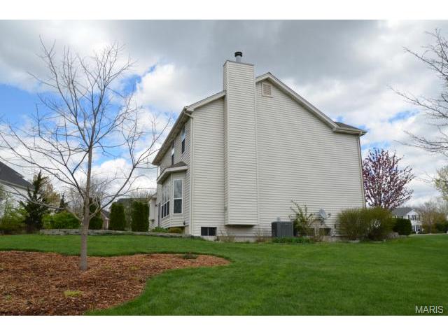 5578 Hennsley Cir, Weldon Spring, MO 63304 photo 35