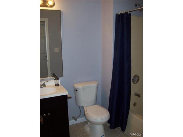827 S Valleywind Ct, O'fallon, MO 63366 photo 9
