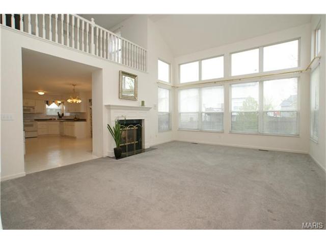 1369 Sunburst, O'fallon, MO 63366 photo 4