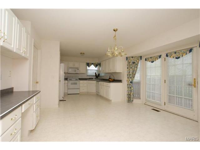 1369 Sunburst, O'fallon, MO 63366 photo 6