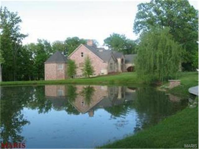 110 Plackemeier Dr, O'fallon, MO 63366 photo 3