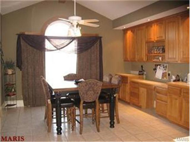 110 Plackemeier Dr, O'fallon, MO 63366 photo 18