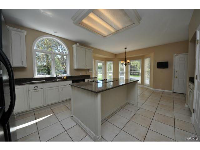 107 Glendalough Ln, Weldon Spring, MO 63304 photo 9