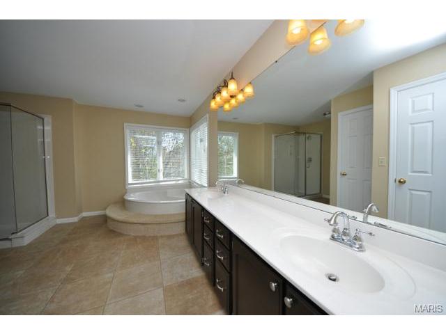 107 Glendalough Ln, Weldon Spring, MO 63304 photo 17