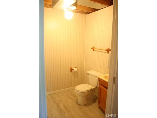 890 S Whispering Brk, O'fallon, MO 63366 photo 11
