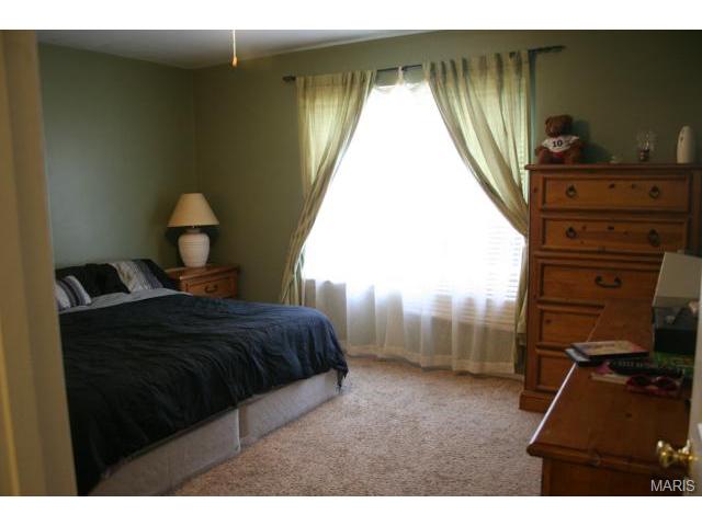 890 S Whispering Brk, O'fallon, MO 63366 photo 5
