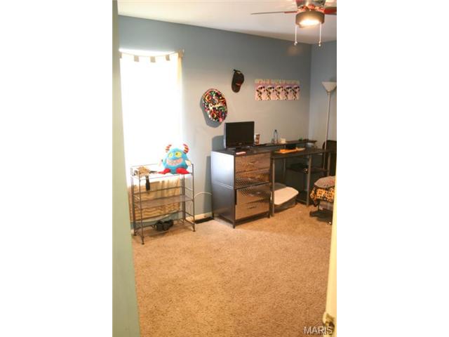 890 S Whispering Brk, O'fallon, MO 63366 photo 9