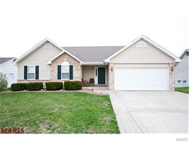 2717 Post Meadows Dr, O'fallon, MO 63368 photo 1