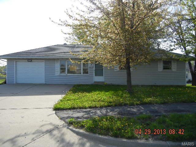 1074 Bryan Rd, O'fallon, MO 63366 photo 1