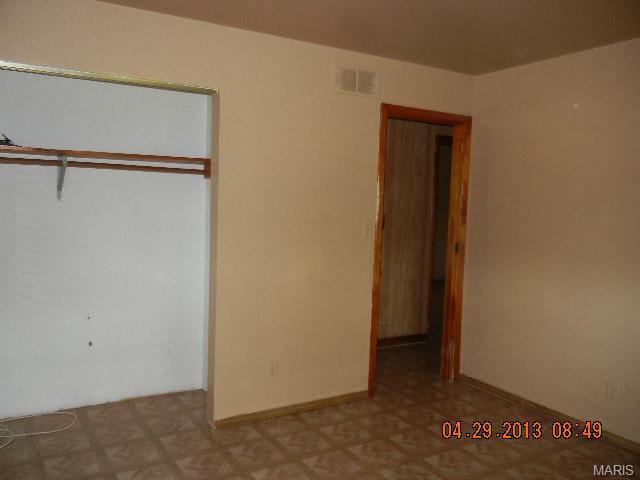 1074 Bryan Rd, O'fallon, MO 63366 photo 9