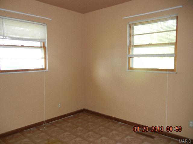 1074 Bryan Rd, O'fallon, MO 63366 photo 11