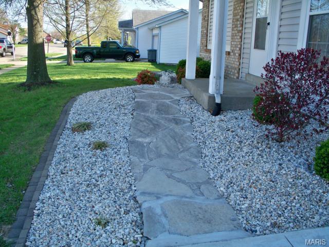 2419 Amarillo Dr, O'fallon, MO 63368 photo 6