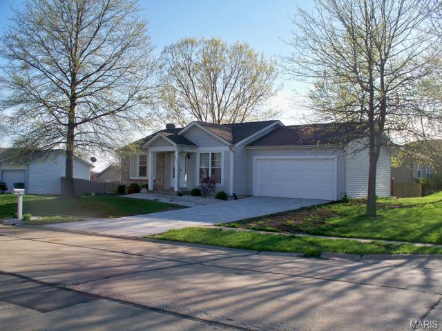 2419 Amarillo Dr, O'fallon, MO 63368 photo 3