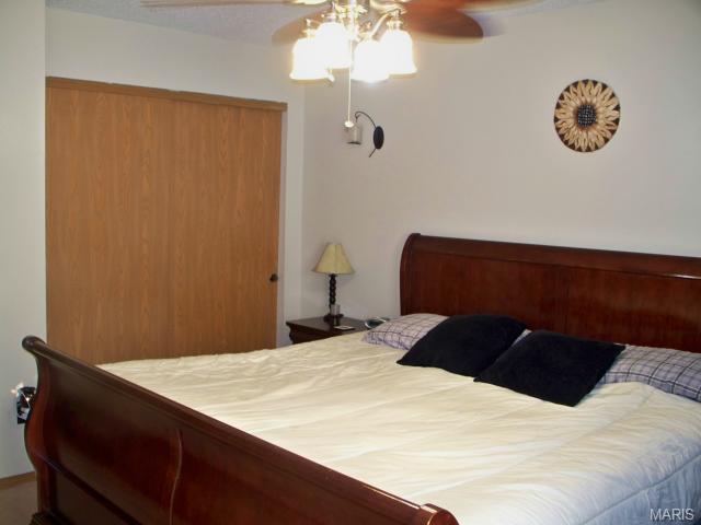 2419 Amarillo Dr, O'fallon, MO 63368 photo 11