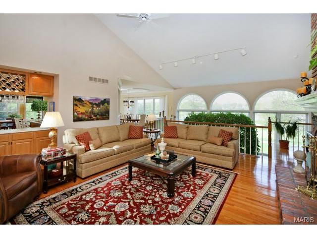54 Valentine Farm Ln, Weldon Spring, MO 63304 photo 16