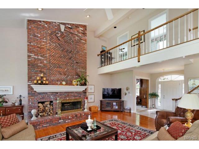 54 Valentine Farm Ln, Weldon Spring, MO 63304 photo 3