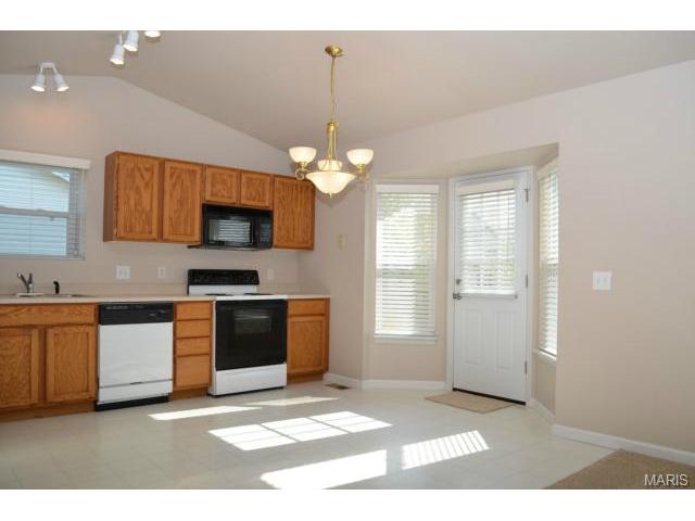 7559 Cinnamon Teal Dr, O'fallon, MO 63368 photo 10
