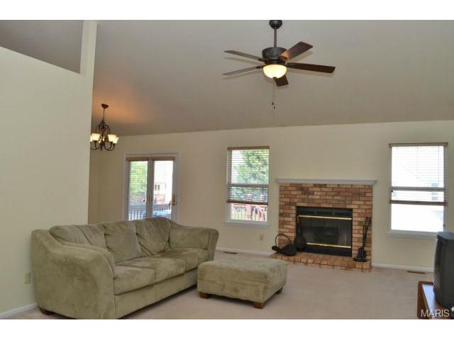 15 Old Glory Ct, O'fallon, MO 63366 photo 5