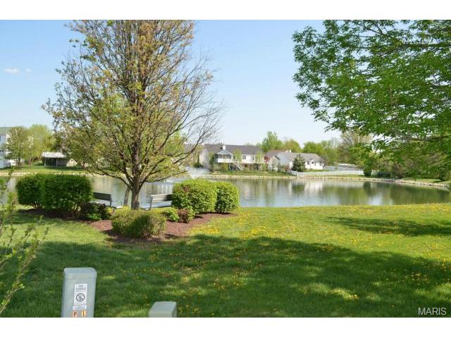 15 Old Glory Ct, O'fallon, MO 63366 photo 2