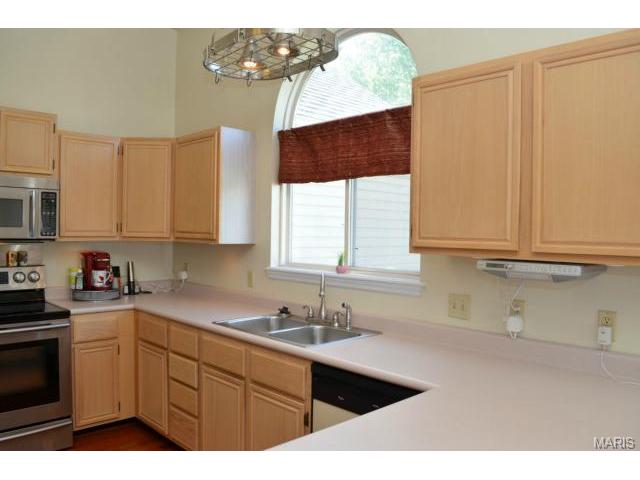 15 Old Glory Ct, O'fallon, MO 63366 photo 3