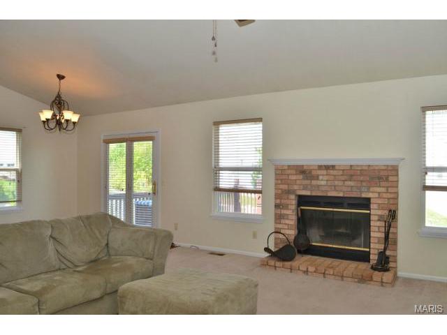 15 Old Glory Ct, O'fallon, MO 63366 photo 4